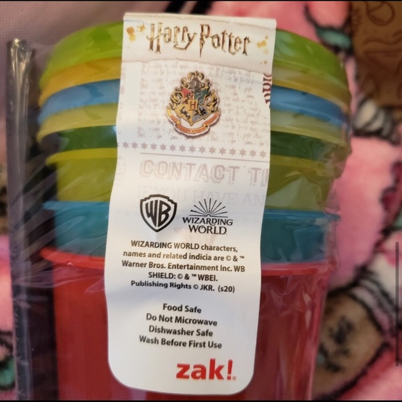 zak glow in the dark cups